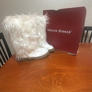 Nature Breeze White Faux Fur Lug Sole Flat Boots Women's 9, Tibet Winter Boots